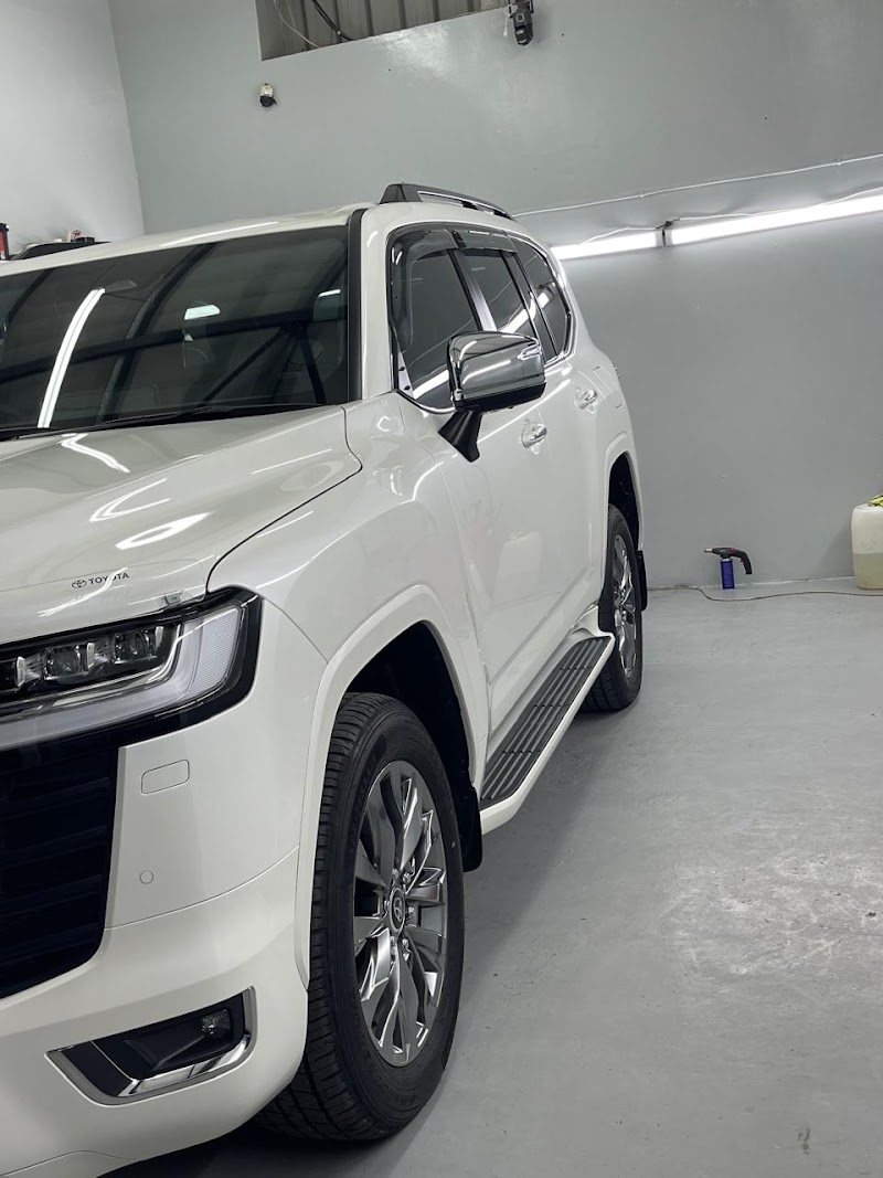 Ali's Car Wash & Detailing - Photo 3